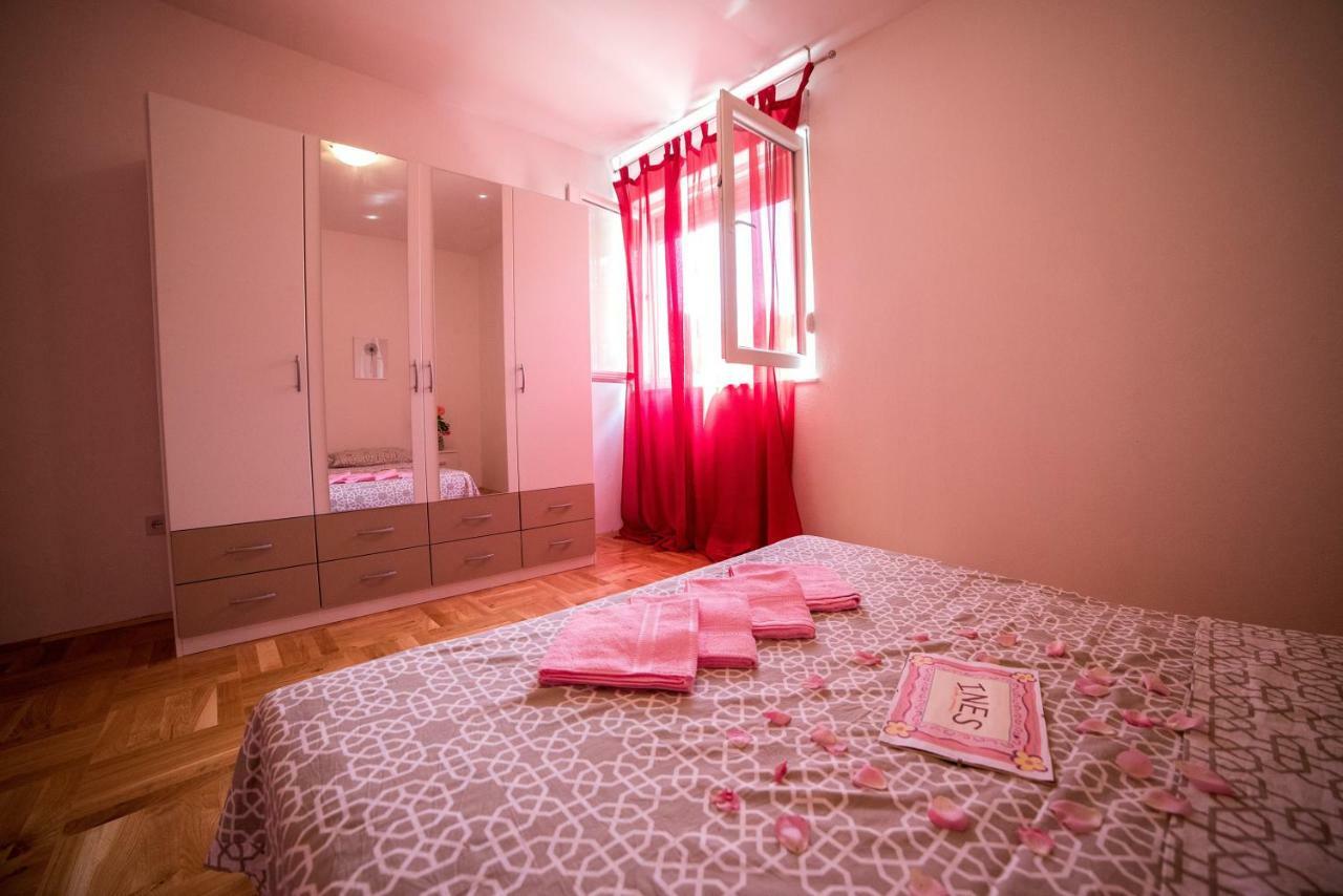 Apartment Ines Sinj Eksteriør bilde